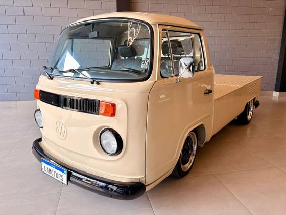 VOLKSWAGEN KOMBI 1.6 MI PICK-UP CS 8V GASOLINA 2P MANUAL VOLKSWAGEN KOMBI 1.6 MI PICK-UP CS 8V GASOLINA 2P MANUAL
